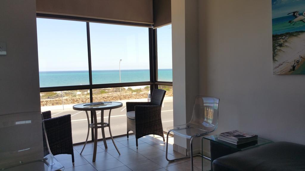 Acushla Accommodation Esplanade Living Self Check-In Self Check-Out West Beach المظهر الخارجي الصورة