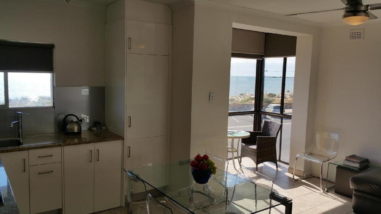 Acushla Accommodation Esplanade Living Self Check-In Self Check-Out West Beach المظهر الخارجي الصورة