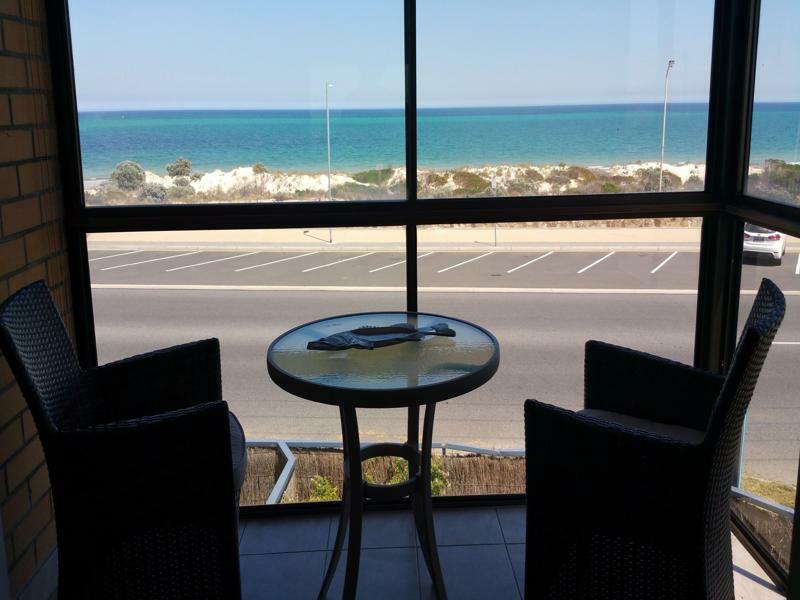 Acushla Accommodation Esplanade Living Self Check-In Self Check-Out West Beach المظهر الخارجي الصورة