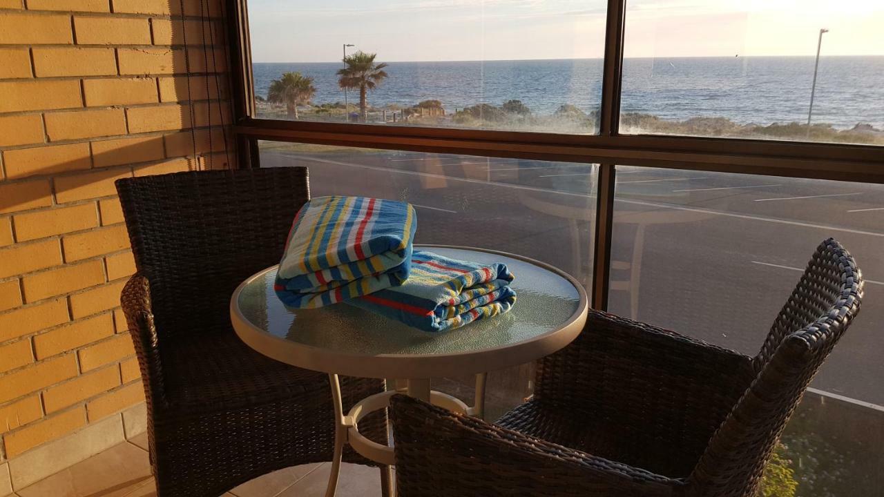 Acushla Accommodation Esplanade Living Self Check-In Self Check-Out West Beach المظهر الخارجي الصورة