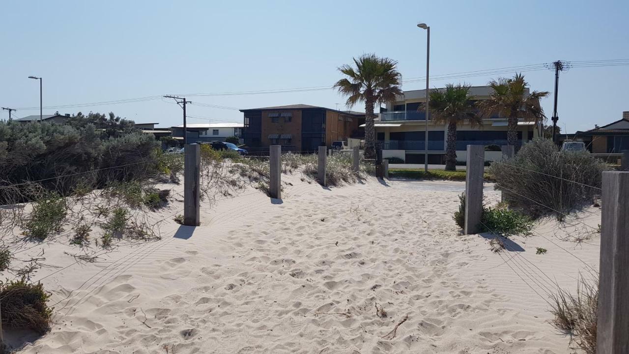 Acushla Accommodation Esplanade Living Self Check-In Self Check-Out West Beach المظهر الخارجي الصورة