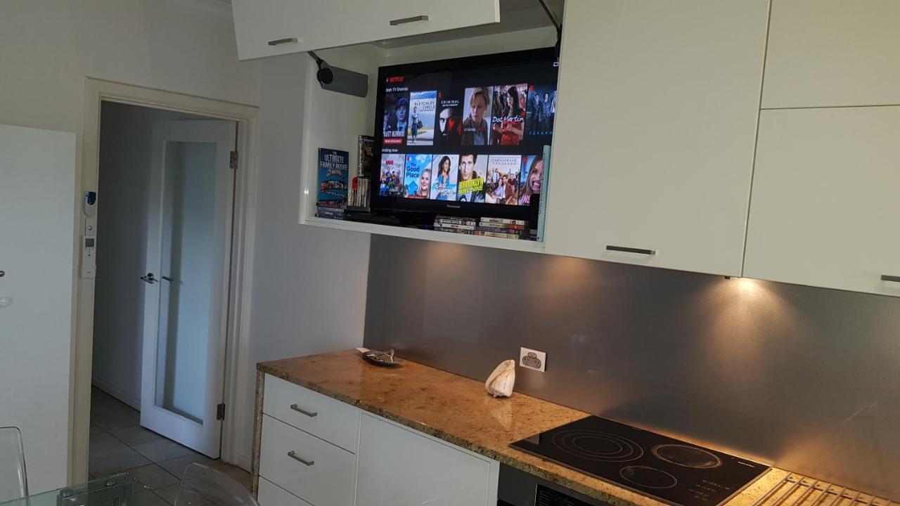 Acushla Accommodation Esplanade Living Self Check-In Self Check-Out West Beach المظهر الخارجي الصورة